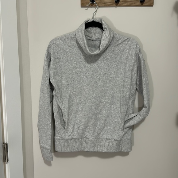 Lululemon turtleneck - Picture 1 of 2